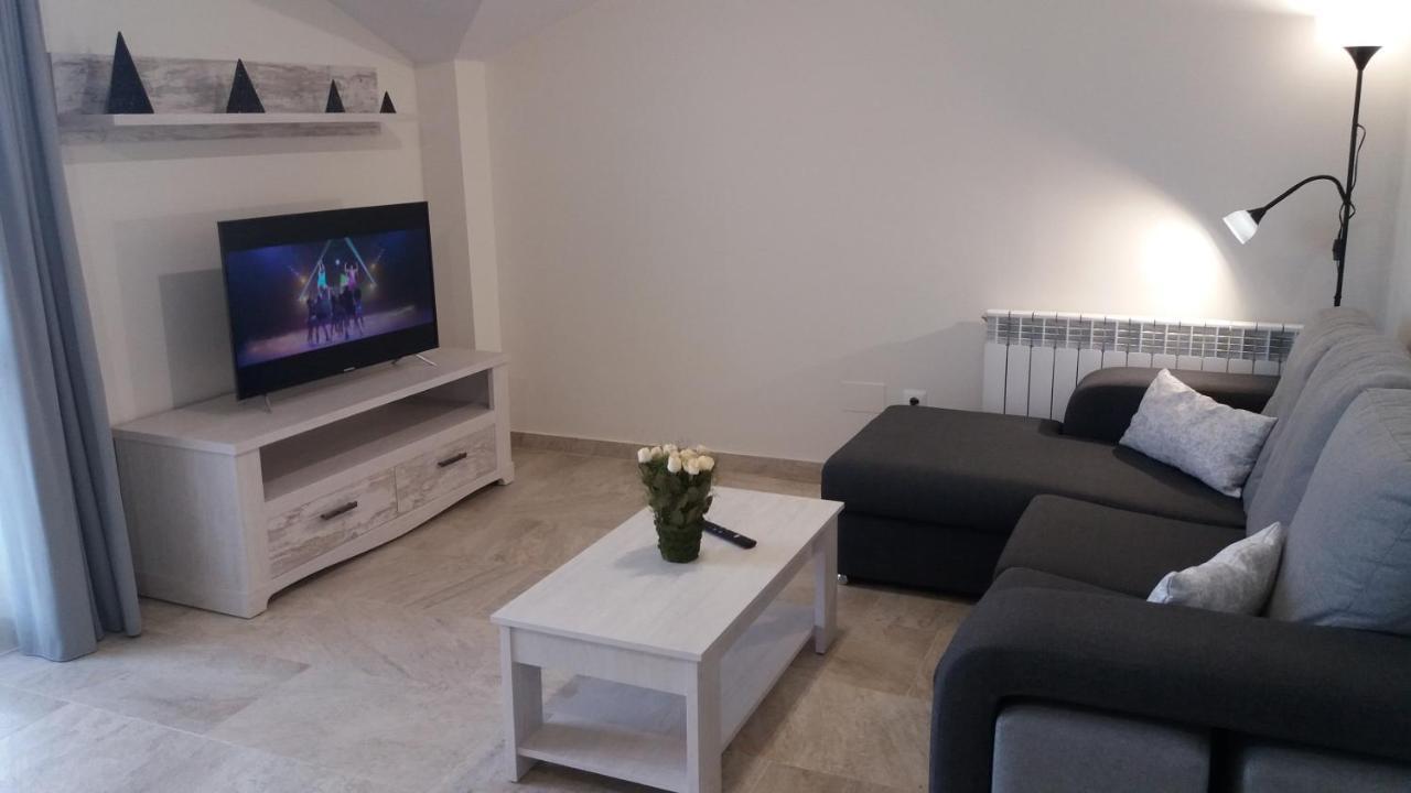 Apartamentos La Pradera De Isla Plana Kültér fotó